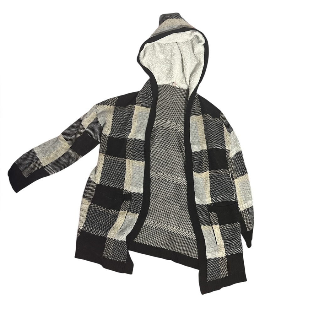Black and White Plaid Women's Sweater - Picture 3 of 6